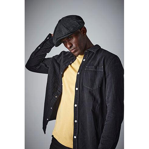 beechfield_b629_charcoal-marl_lifestyle-1