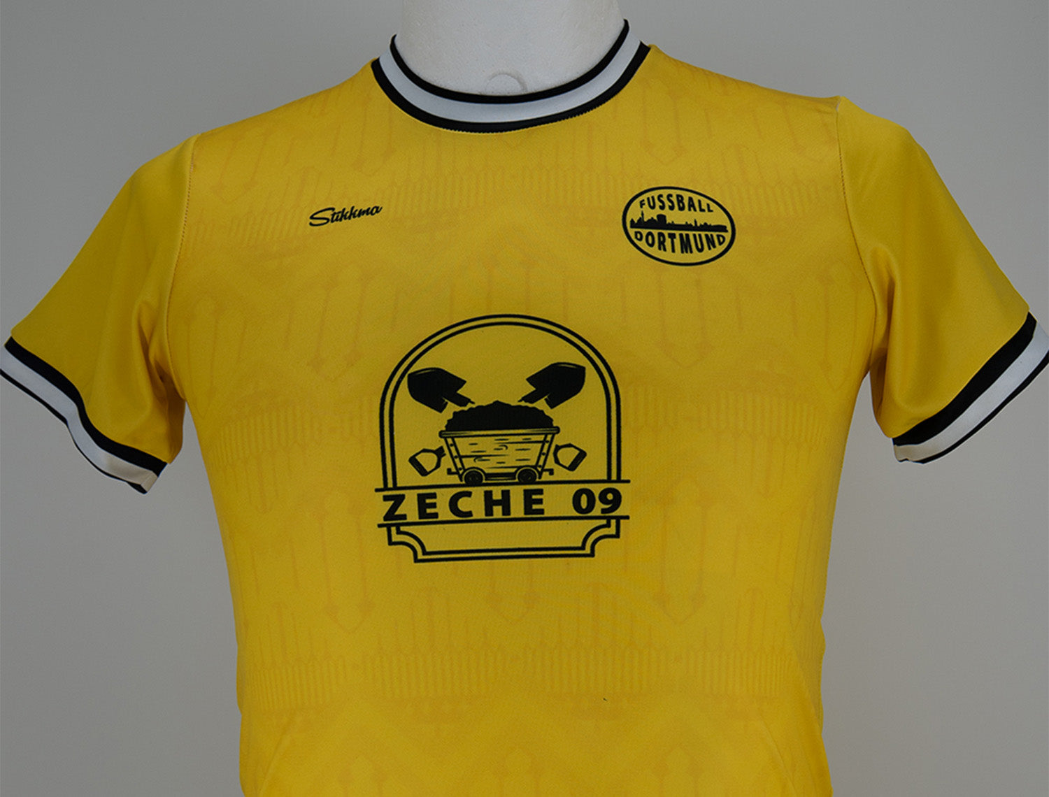 Dortmund Fan-Trikot 26/27 Heim inkl. Name und Nummer (Druck)