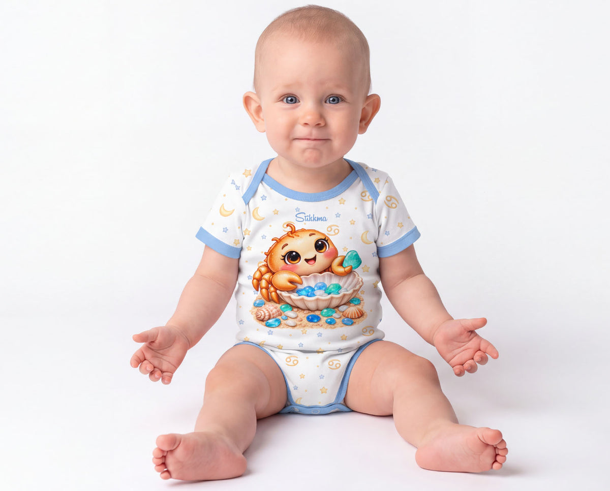 Krebs Baby Body Jungen mit Sternzeichenmotiv inkl. Name (Druck)