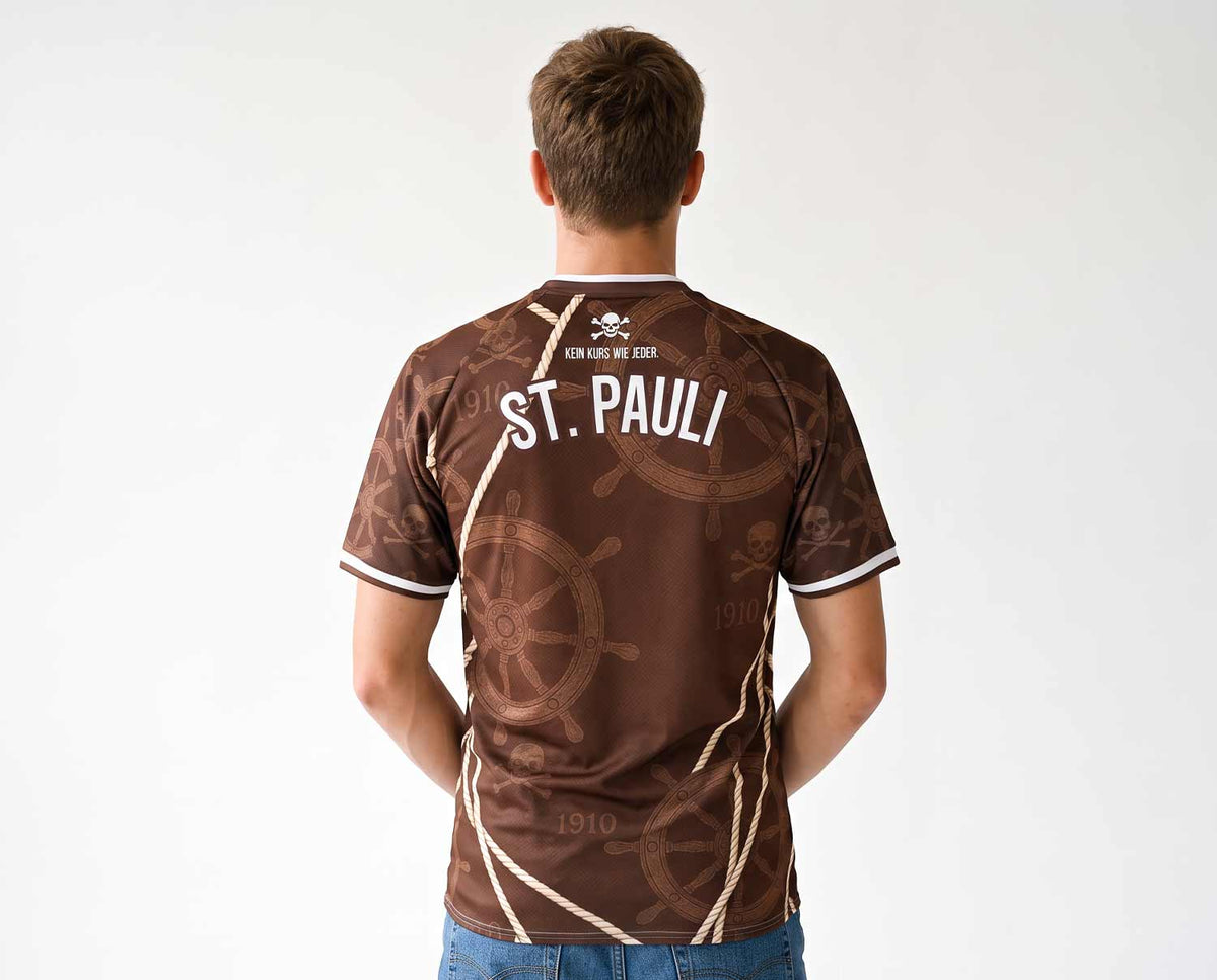 St. Pauli Fan-Trikot 26/27 Heim "Kein Kurs wie jeder" inkl. Name und Nummer (Druck)