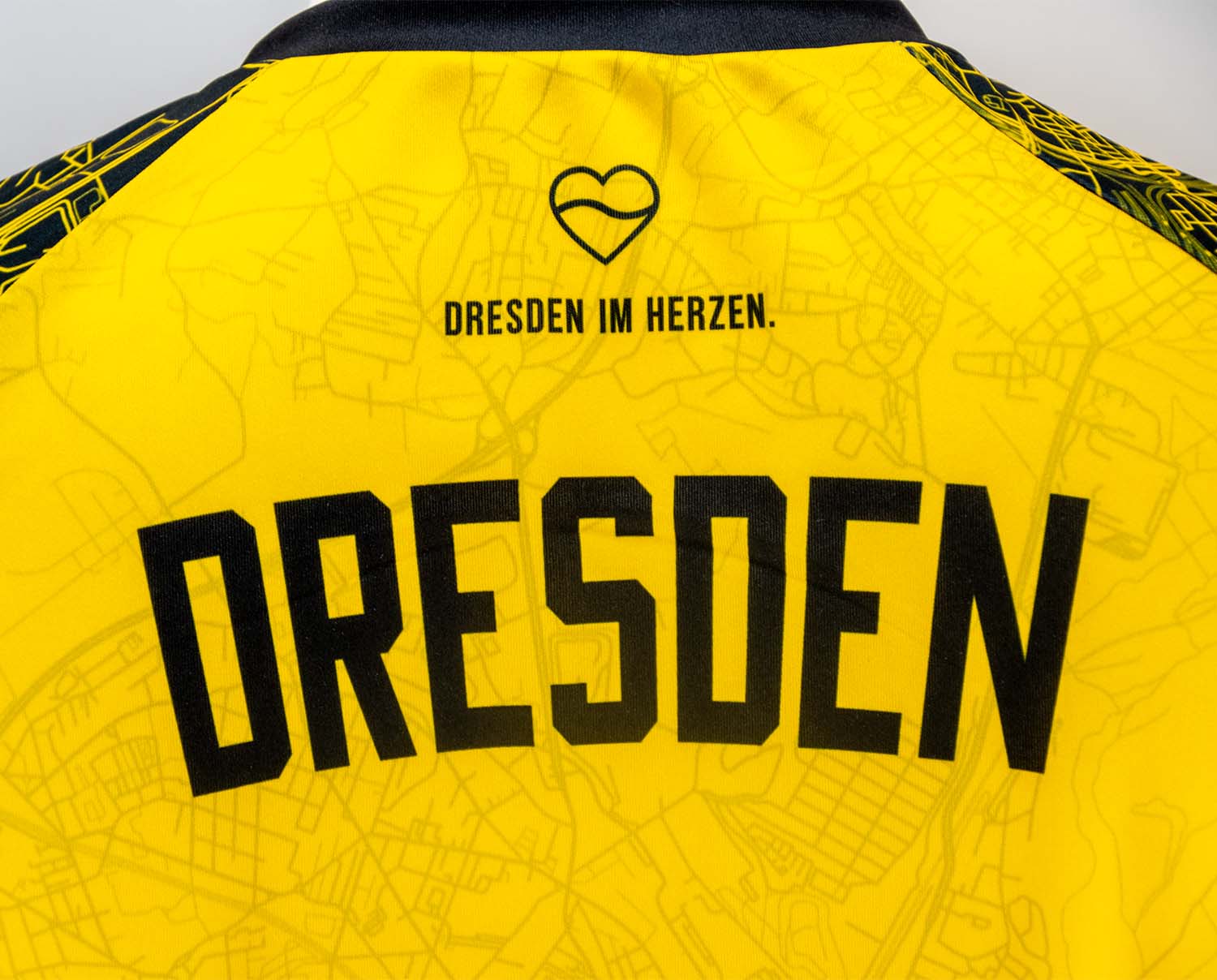 Dresden Fan-Trikot Kids 26/27 Heim inkl. Name und Nummer (Druck)