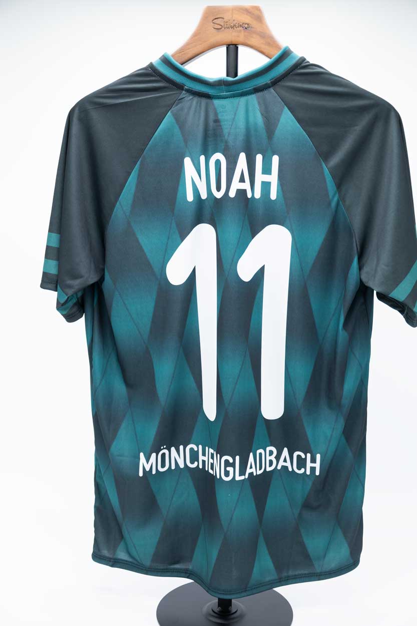 Mönchengladbach Fan-Trikot Auswärts Saison 25/26 inkl. Name und Nummer (Druck)