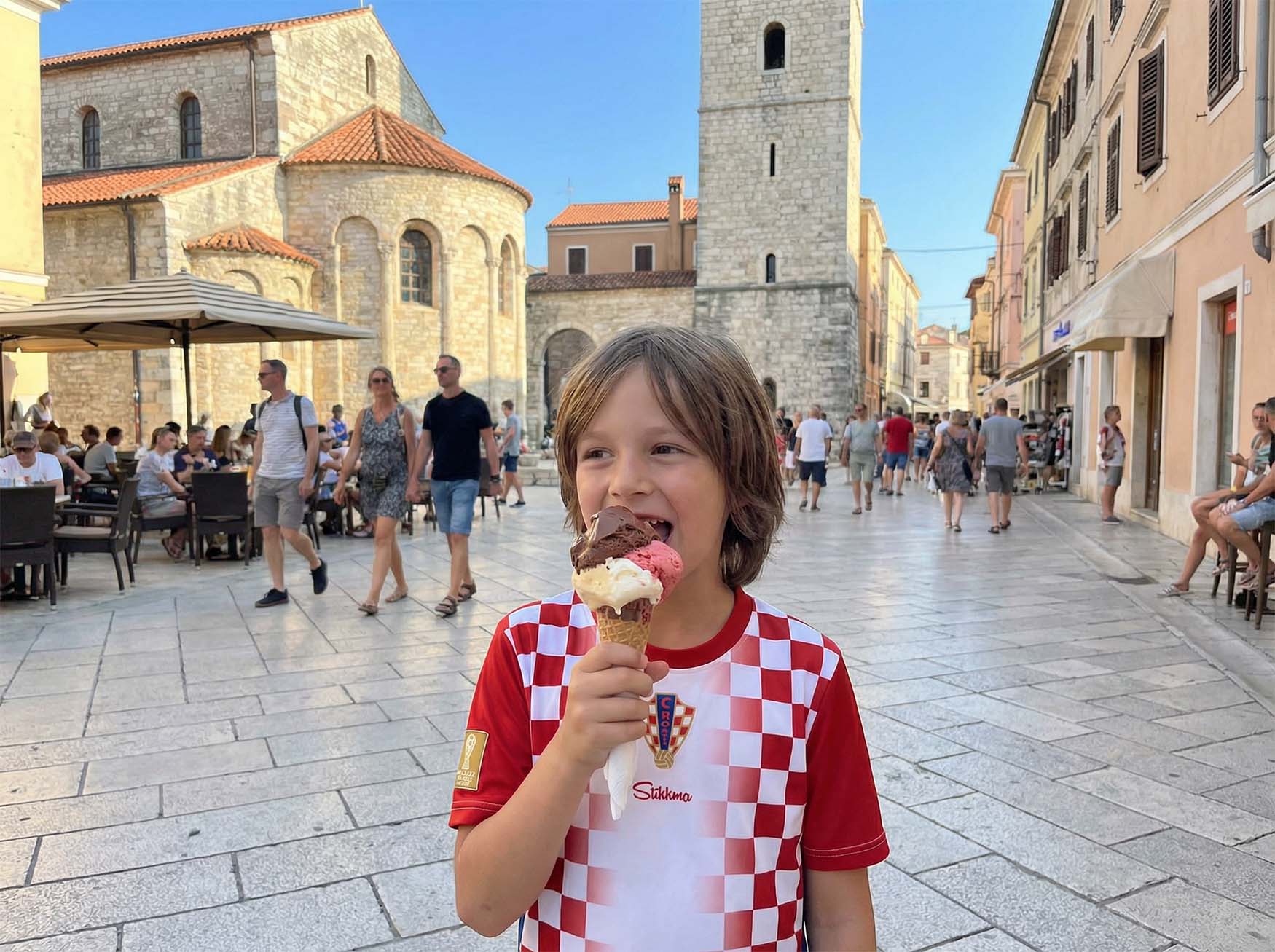 Kroatien WM 2026 Fan-Trikot Heim  inkl. Name und Nummer (Druck)